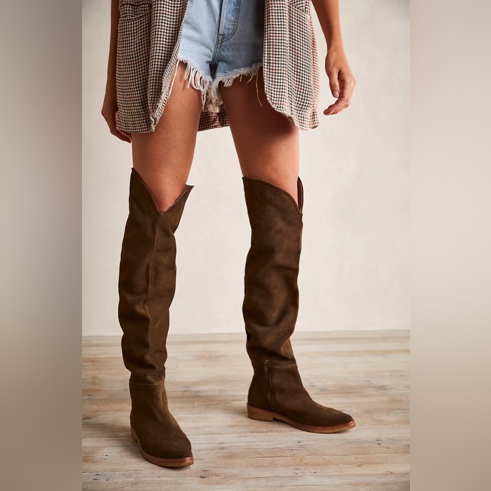 NWT Free People Banks Over The Knee Suede Boots (39) size 8.5